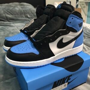 Jordan 1 high unc toe grade school